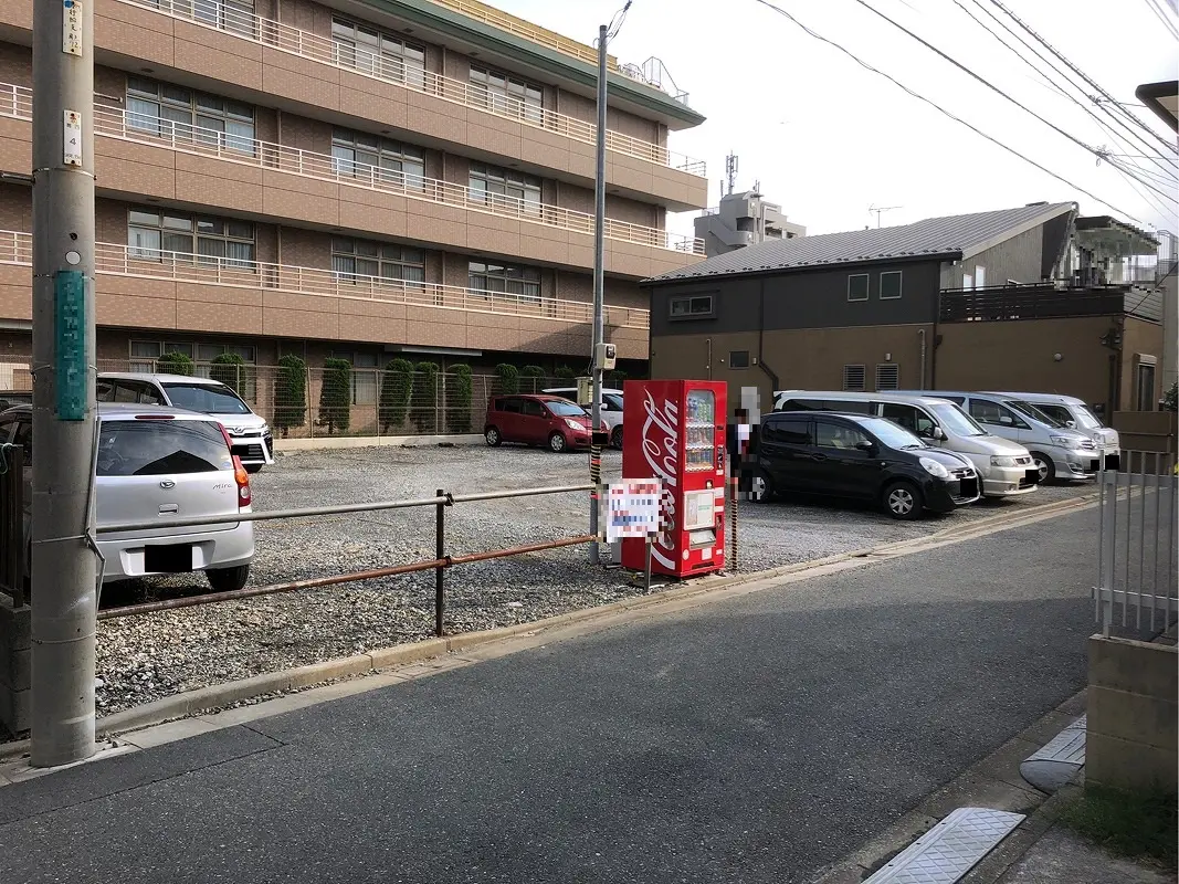 江戸川区東葛西８丁目　月極駐車場